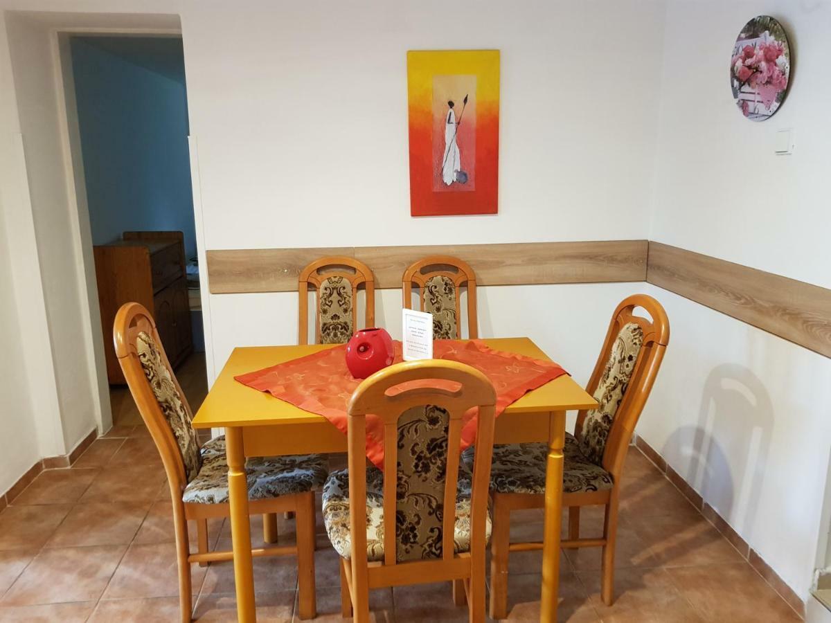 Apartman Marcela Libouchec Екстер'єр фото
